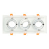 Marco orientable triple para bombilla dicroica color blanco
