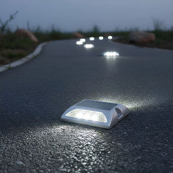 Baliza solar empotrable de carretera LED + reflector